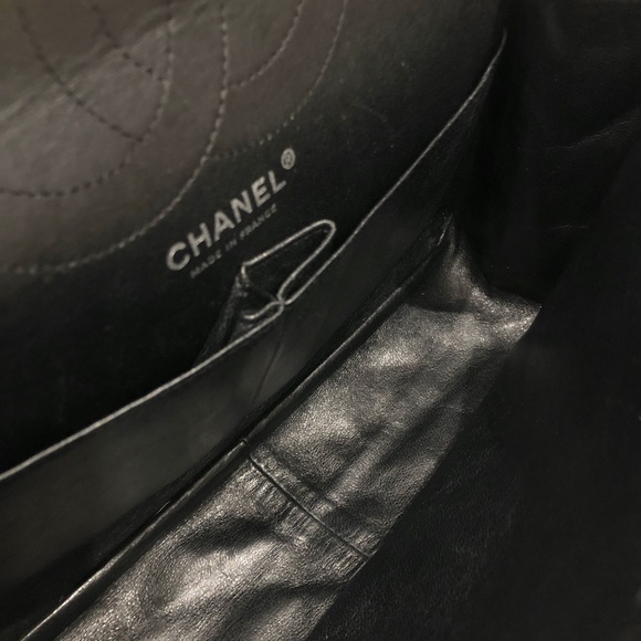 【60MK】Chanel Black Hardware Reissue Bag Sku# 82981 (Gently Used) - Picture 10 of 12